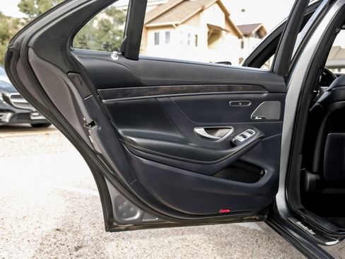 Used 2019 Mercedes-Benz S 560 4MATIC Sedan image 65