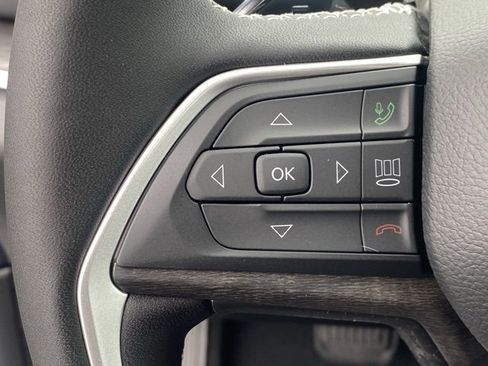 New 2025 Jeep Grand Cherokee L Limited w/ Luxury Tech Group II image 17