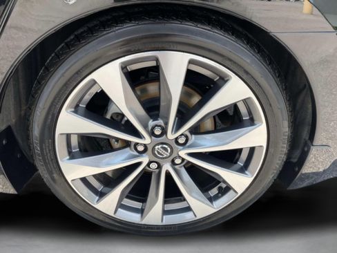 Used 2021 Nissan Maxima Platinum w/ Sport Mat Group FWD image 33