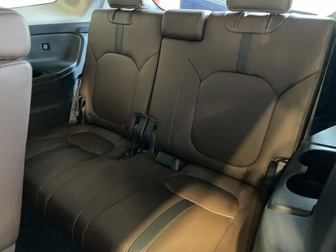Used 2023 Honda Pilot Elite image 8