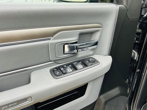 Used 2019 RAM 1500 Classic Warlock image 9