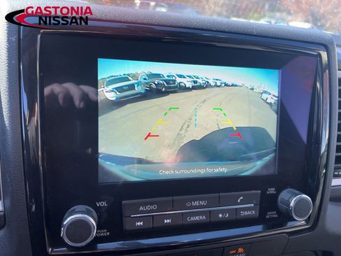 Used 2024 Nissan Frontier SV image 43