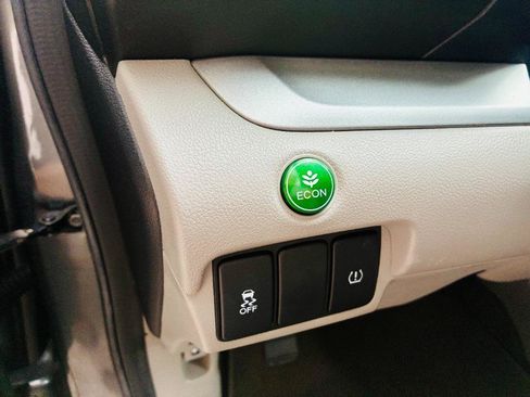 Used 2014 Honda CR-V LX image 6