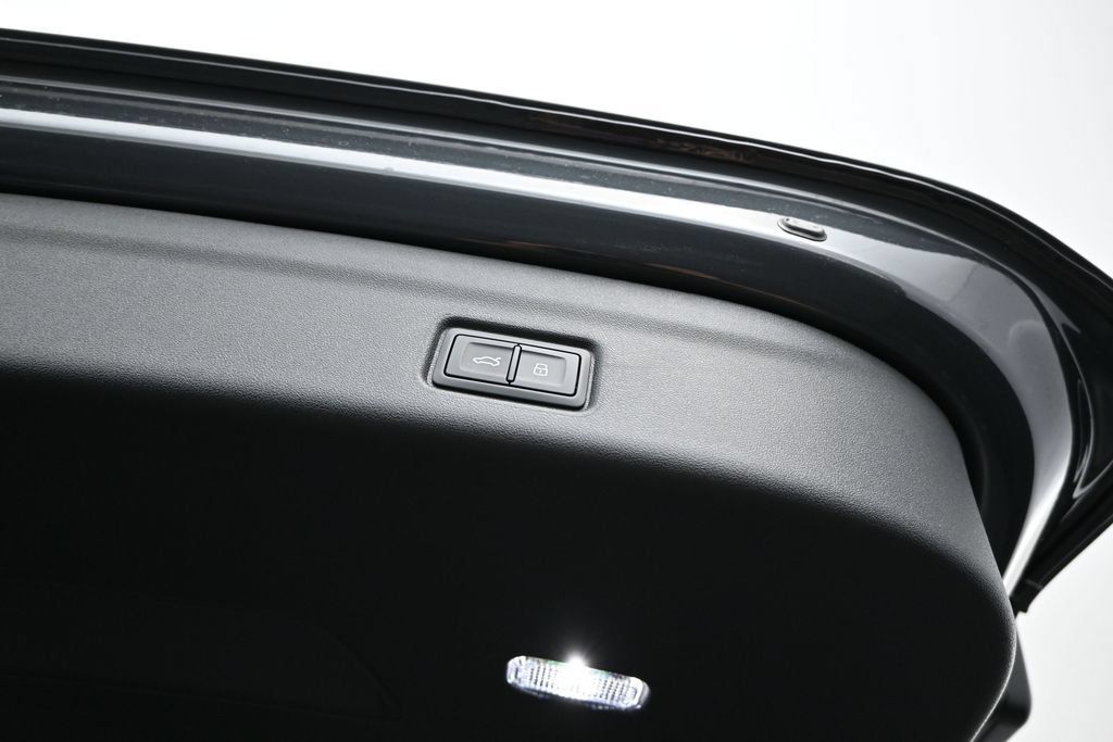 New 2027 Audi Q6 e-tron Premium Plus AWD/4WD image 19