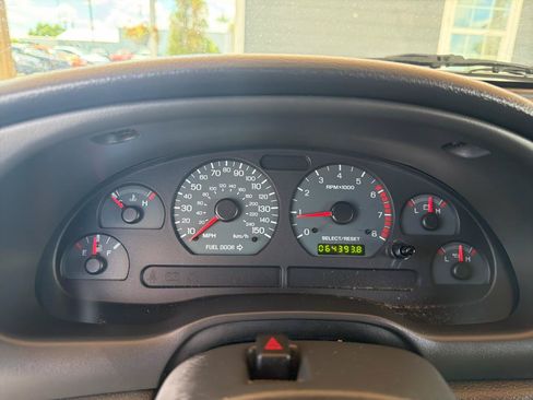 Used 2003 Ford Mustang GT RWD image 19