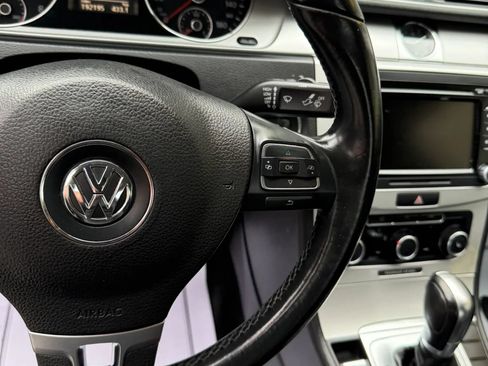 Used 2012 Volkswagen CC R-Line FWD image 33