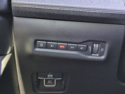 New 2026 Jeep Cherokee Laredo AWD/4WD image 30