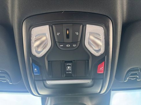 Used 2026 RAM 3500 Big Horn AWD/4WD image 20