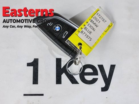 Used 2021 BMW 330i xDrive Sedan w/ Convenience Package AWD/4WD image 27