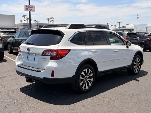 Used 2016 Subaru Outback 3.6R Limited AWD/4WD image 5
