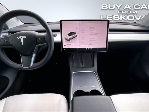 Used 2023 Tesla Model Y Long Range image 16