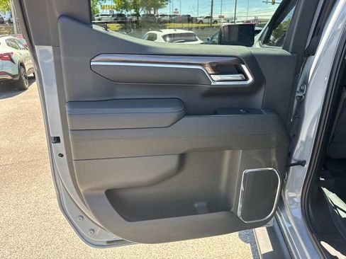 Used 2024 Chevrolet Silverado 1500 RST AWD/4WD image 14