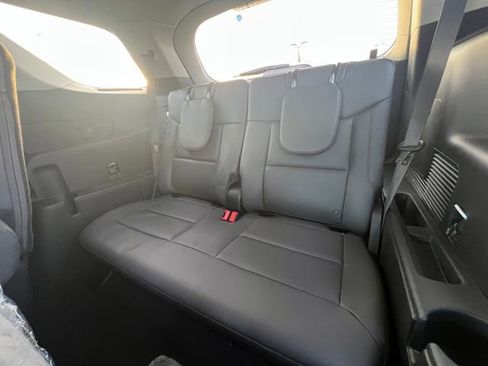 New 2026 Ford Explorer Active w/ Active Comfort Package image 17