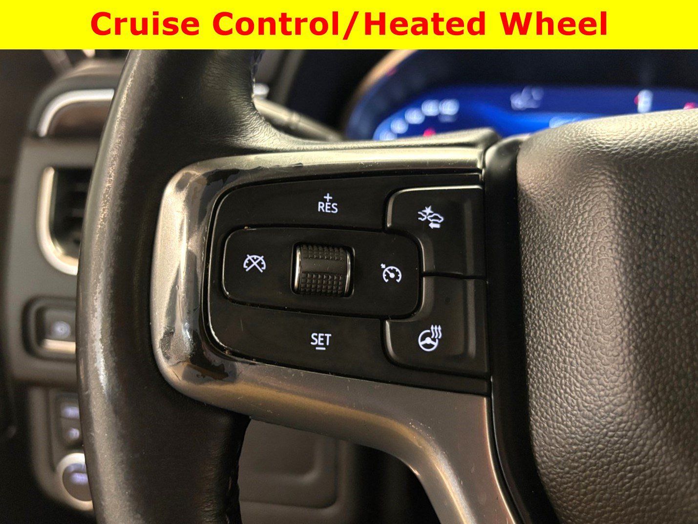 Used 2022 Chevrolet Tahoe Z71 w/ Luxury Package AWD/4WD image 36