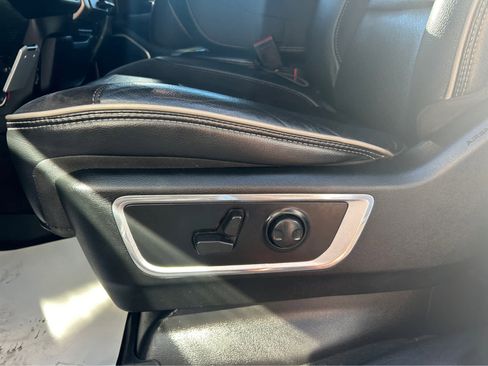 Used 2022 RAM 1500 Laramie image 11