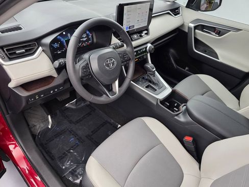 Used 2025 Toyota RAV4 Limited w/ Weather Package FWD image 10