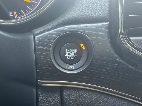 Used 2020 Jeep Grand Cherokee High Altitude image 25