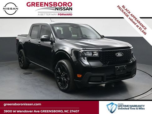 Used 2025 Ford Maverick XLT w/ Black Appearance Package AWD/4WD image 1