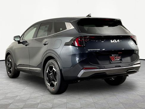 New 2026 Kia Sportage EX FWD image 4