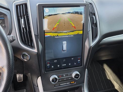 Used 2022 Ford Edge ST-Line image 14