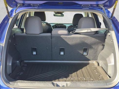 Used 2024 Subaru Crosstrek 2.0i Premium AWD/4WD image 6