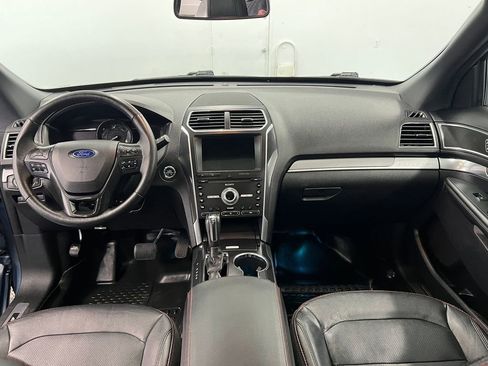 Used 2019 Ford Explorer Sport image 14