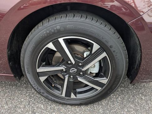 Used 2025 Nissan Sentra SV FWD image 11