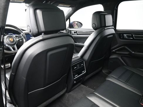 Certified 2023 Porsche Cayenne GTS image 10