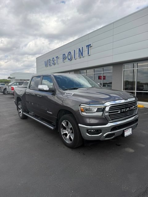 Used 2023 RAM 1500 Laramie AWD/4WD image 2