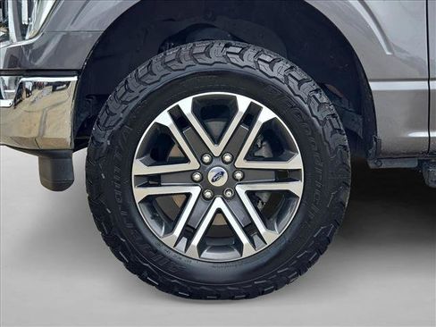 Used 2021 Ford F150 Lariat w/ Equipment Group 502A High AWD/4WD image 22