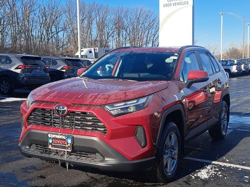 New 2025 Toyota RAV4 XLE w/ Convenience Package image 3