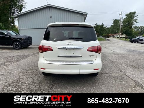 Used 2017 INFINITI QX80 4WD w/ Driver Assistance Package image 6