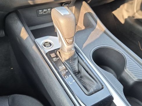 Used 2025 Nissan Altima 2.5 SV FWD image 26