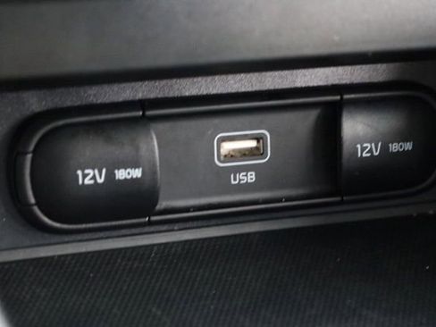 Used 2025 Kia Soul LX image 27