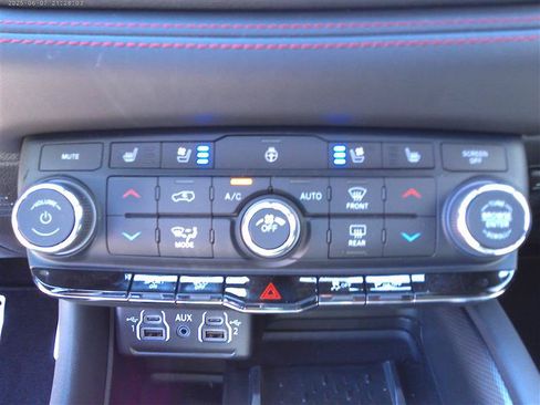 Used 2026 Dodge Durango GT AWD/4WD image 17