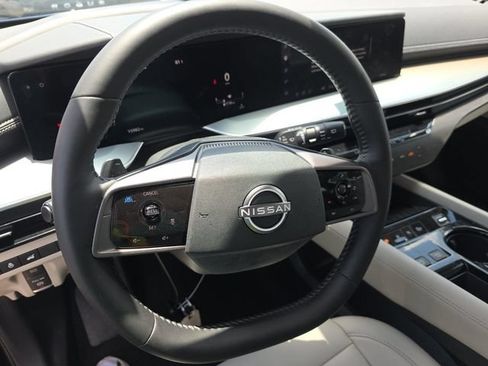 Certified 2025 Nissan Murano SL w/ Cargo Package AWD/4WD image 4
