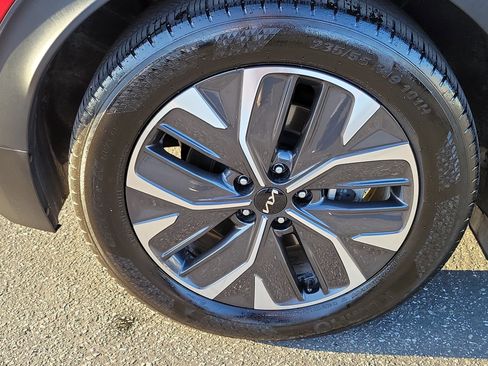 Used 2024 Kia EV6 Light RWD image 21