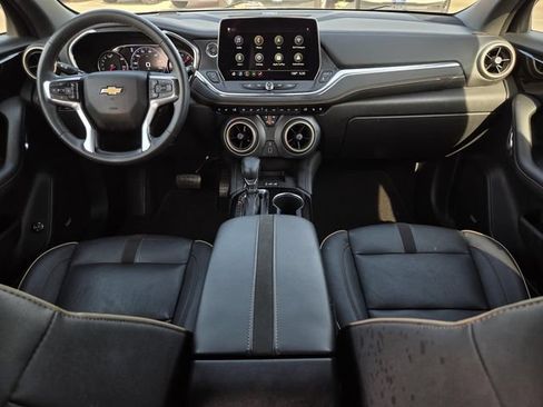 Used 2023 Chevrolet Blazer Premier w/ Enhanced Convenience Package FWD image 12