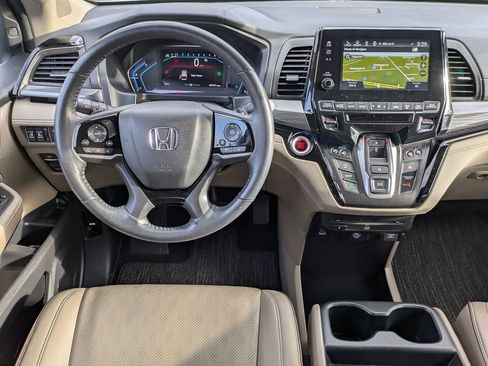 Used 2024 Honda Odyssey Elite image 27