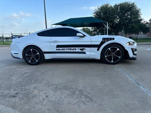 Used 2021 Ford Mustang Coupe w/ Equipment Group 101A RWD image 3