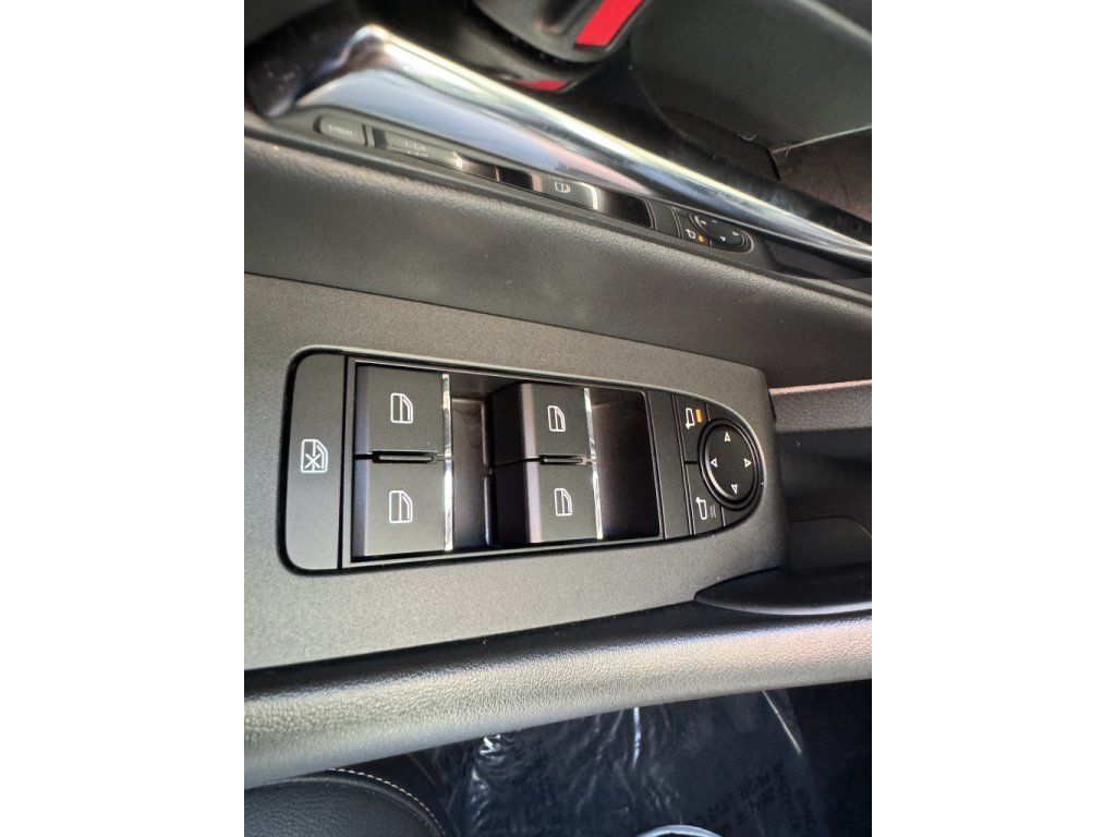 Used 2024 MAZDA CX-90 Plug-In Hybrid w/ Preferred AWD/4WD image 28