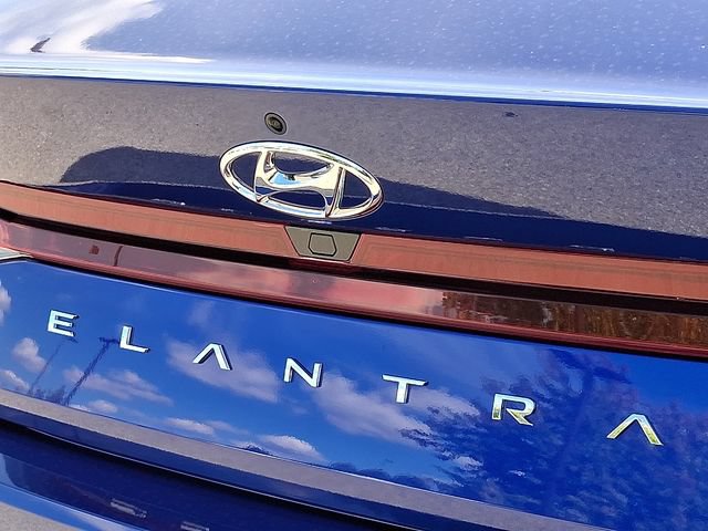 Certified 2023 Hyundai Elantra SEL w/ Convenience Package FWD image 30