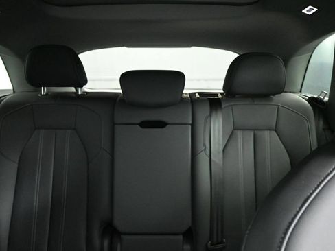 Used 2025 Audi Q5 Premium Plus w/ Premium Plus AWD/4WD image 17
