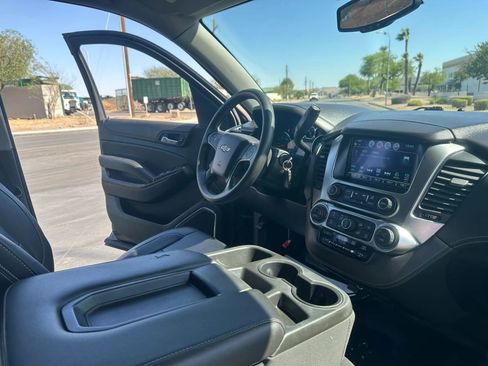 Used 2019 Chevrolet Tahoe 4WD w/ Remote Keyless Entry Package image 23