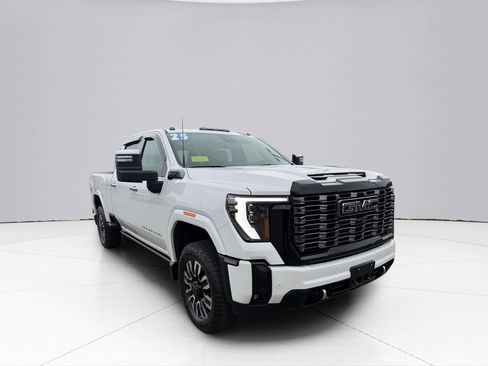 Used 2025 GMC Sierra 2500 Denali Ultimate AWD/4WD image 19