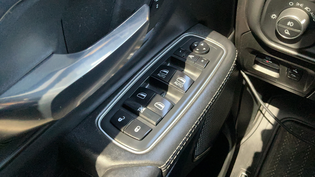 Used 2020 RAM 1500 Limited w/ Advanced Safety Group RWD image 14