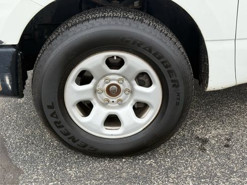 Used 2019 Nissan Titan S w/ S Utility Package image 10