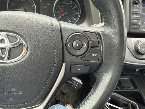 Used 2016 Toyota RAV4 Limited AWD/4WD image 19
