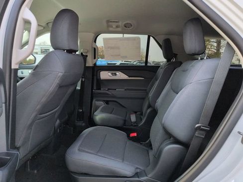 New 2026 Ford Explorer Active AWD/4WD image 14