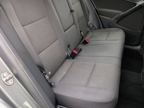 Used 2018 Volkswagen Tiguan Limited image 21